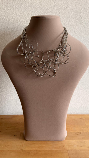 Collar griega