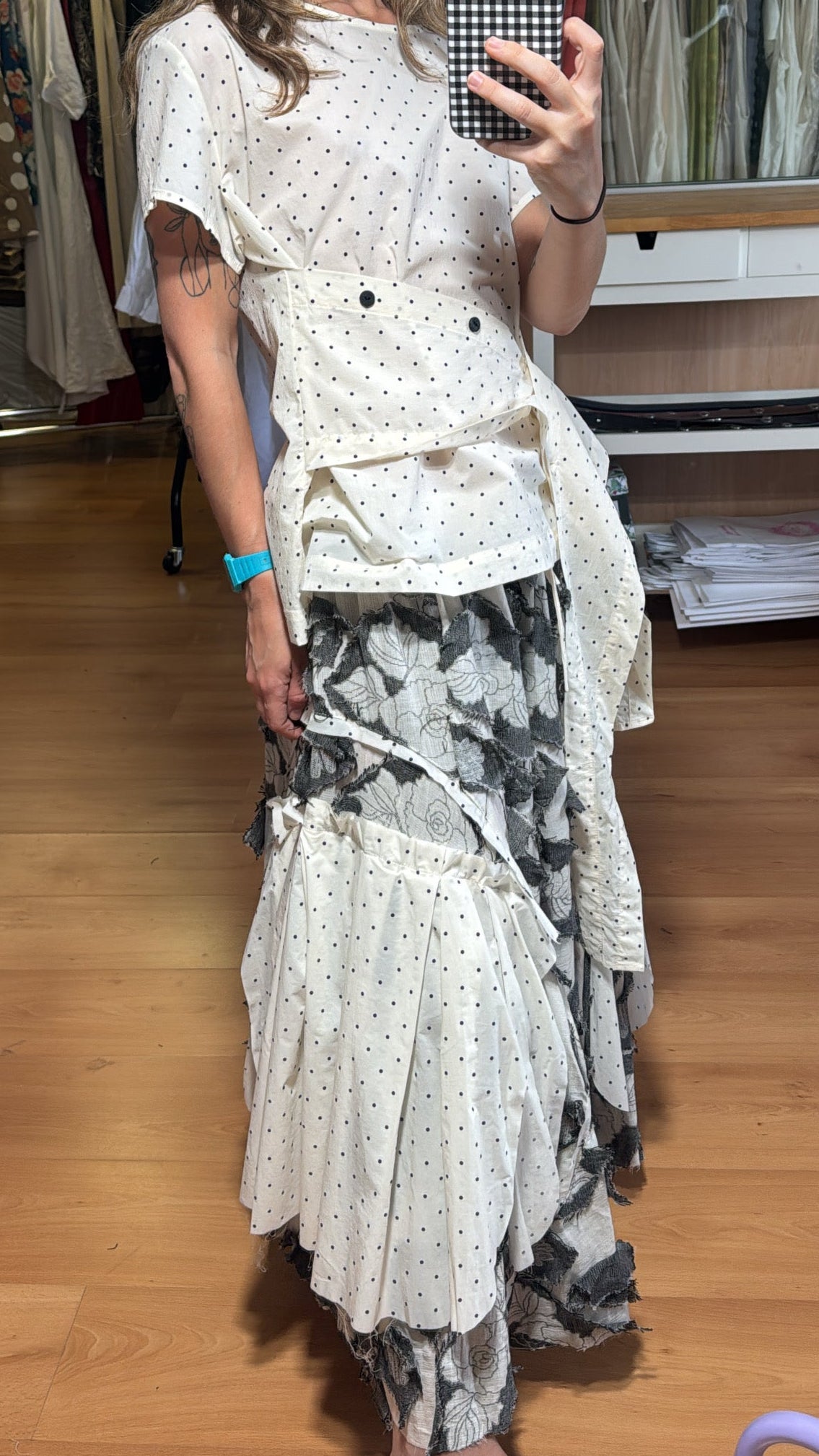 Falda con mezcla de texturas y estampados