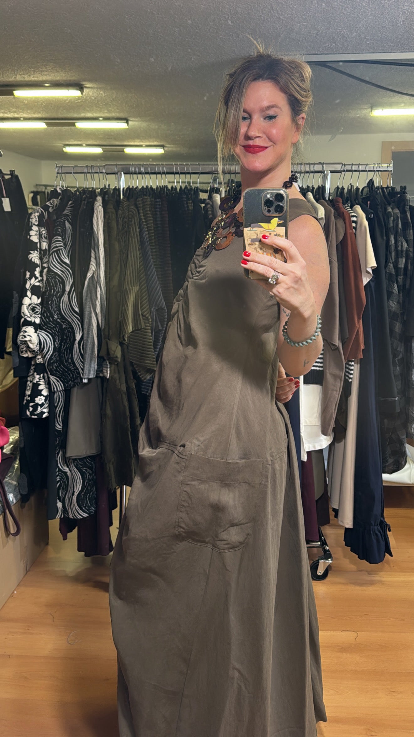 Vestido fruncido sin mangas