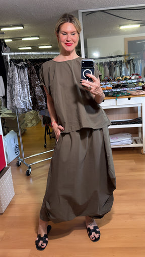 Pantalón baggy mariposa