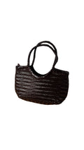Bolso de piel trenzada marrón