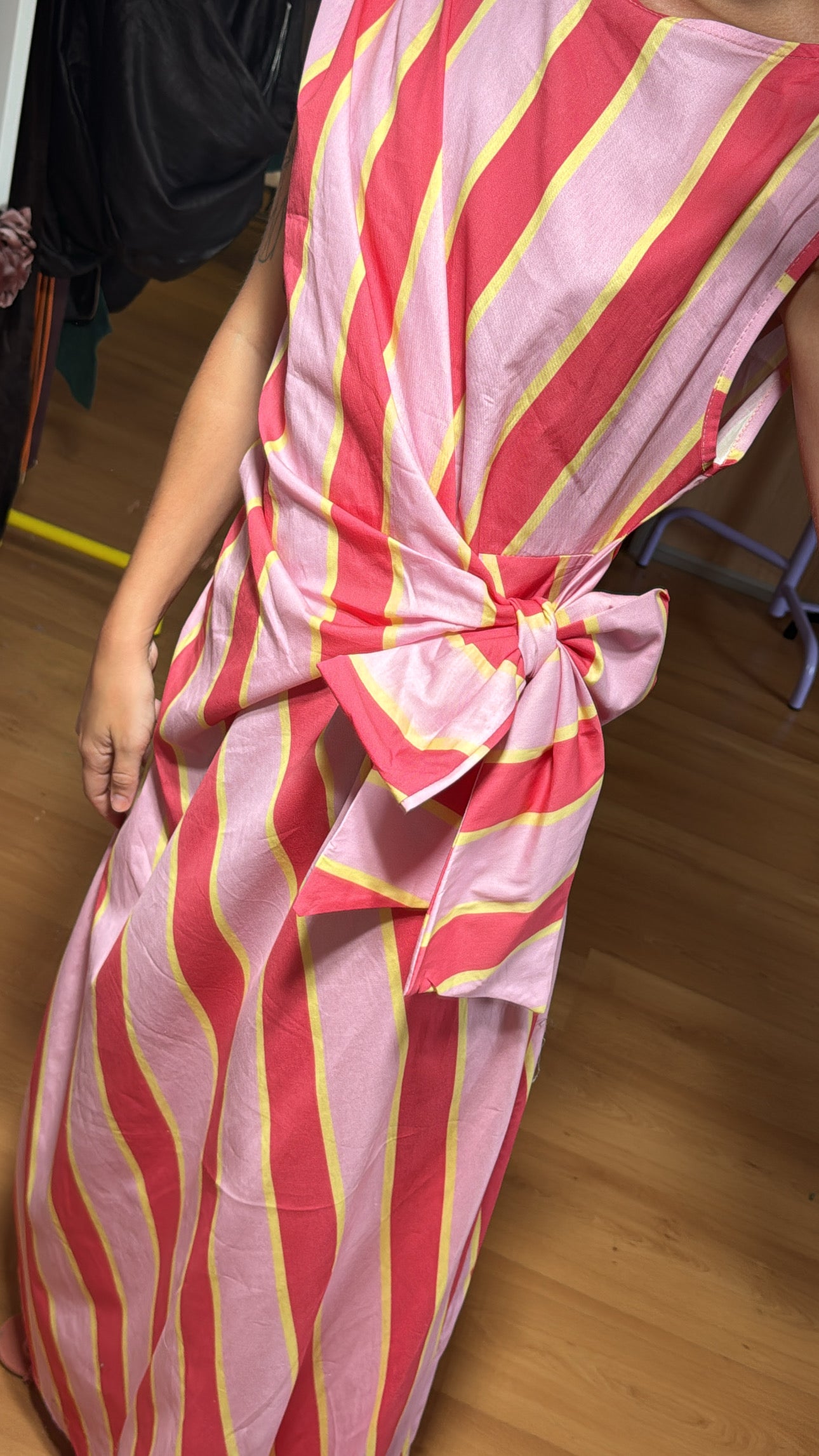 Vestido rayas y lazada lateral
