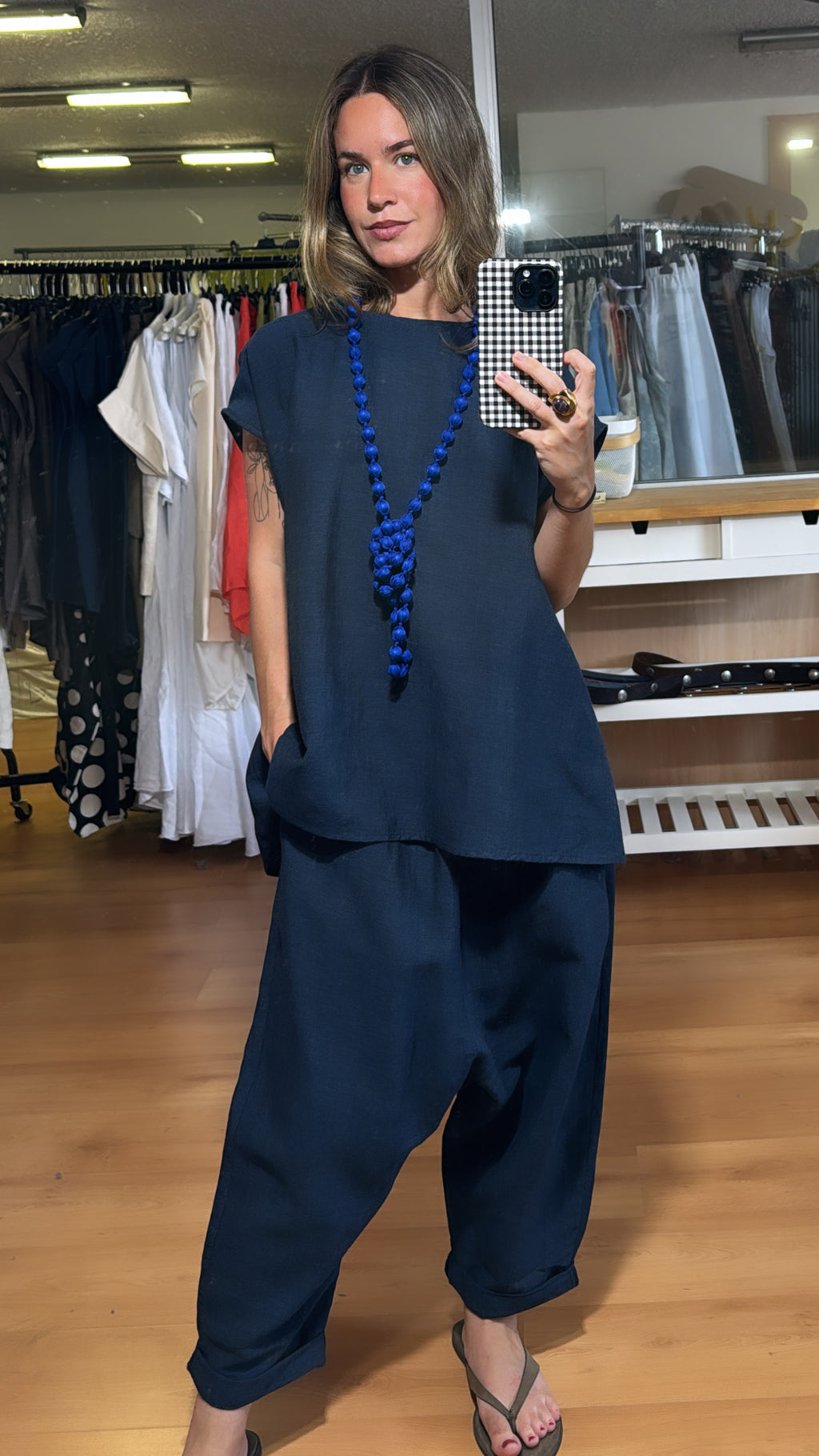 Blusa con parte trasera abierta