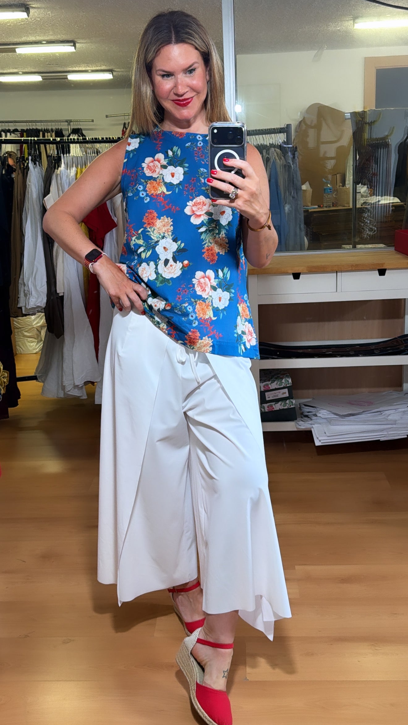 Falda pantalón blanco con solapas