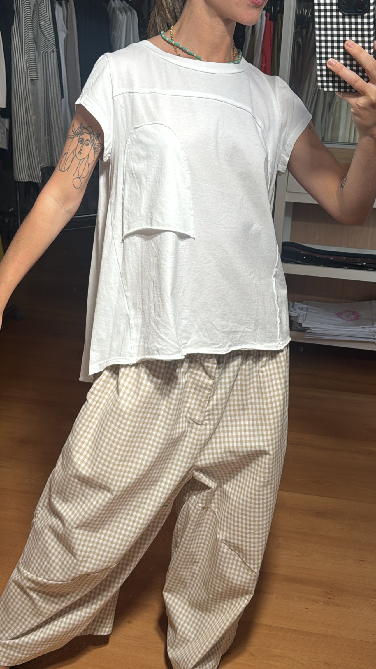 Camiseta de algodón con bolsillo