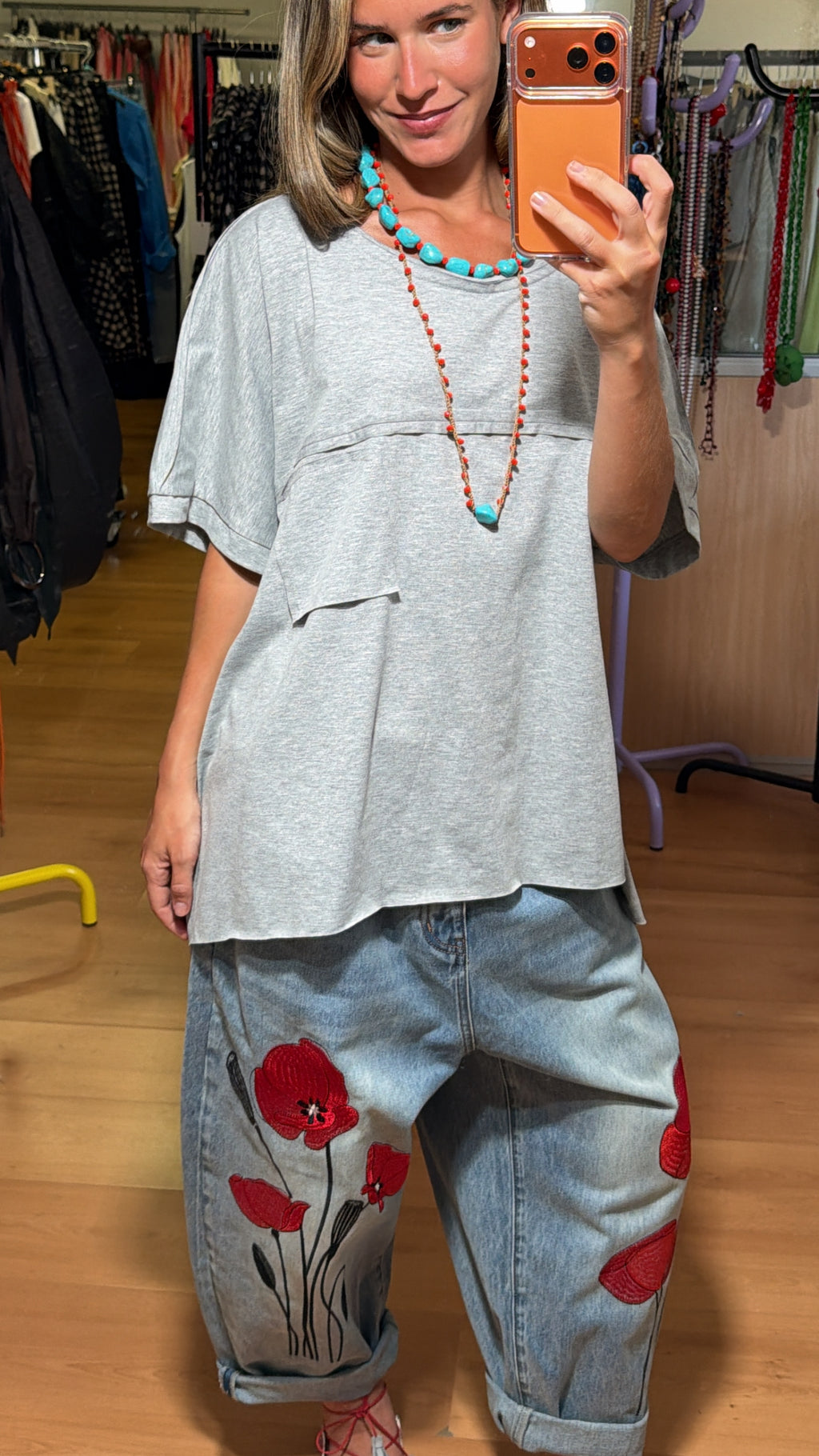 Camiseta oversize gris