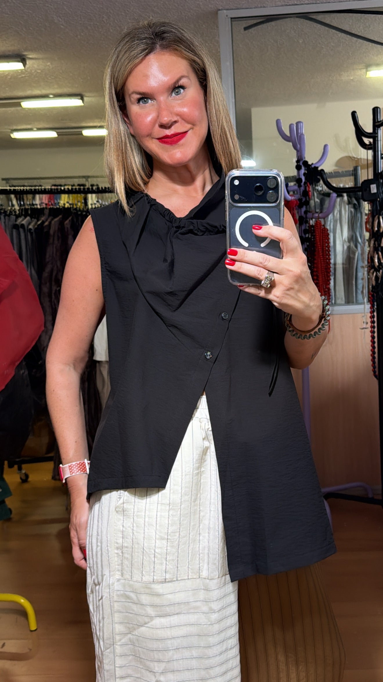Blusa asimétrica fruncida