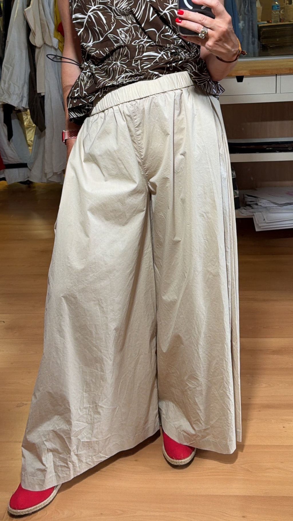 Pantalón palazzo beige