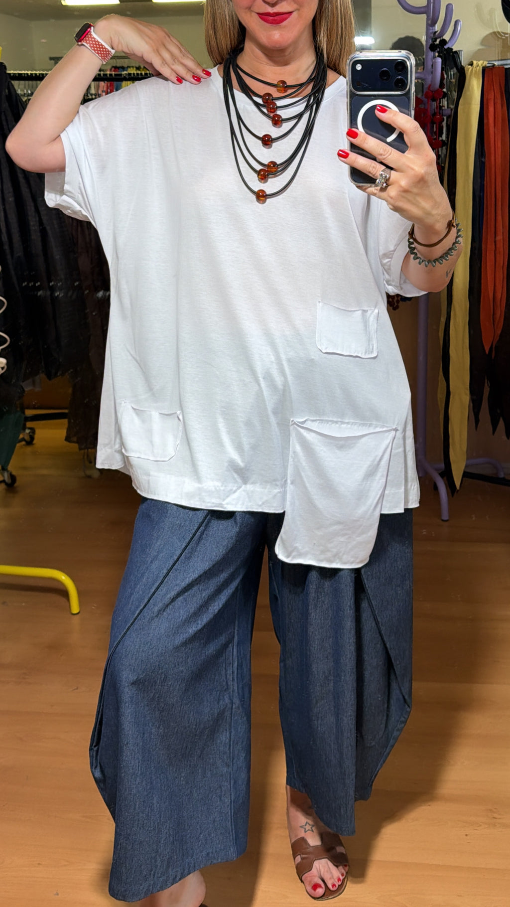 Camiseta amplia bolsillos