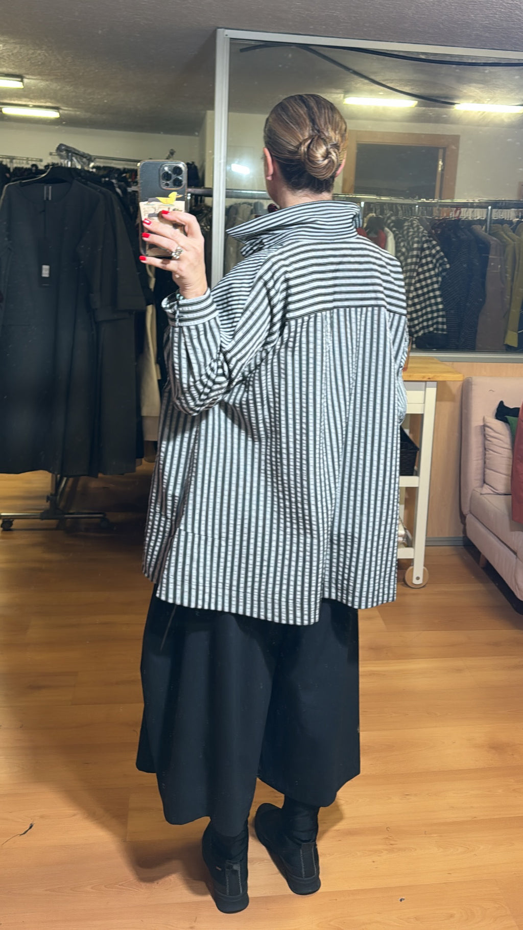 Camisa rayas gris y negra