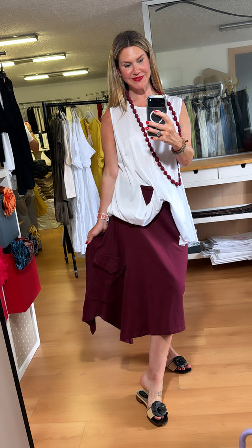 Camiseta básica sin mangas con detalle lateral
