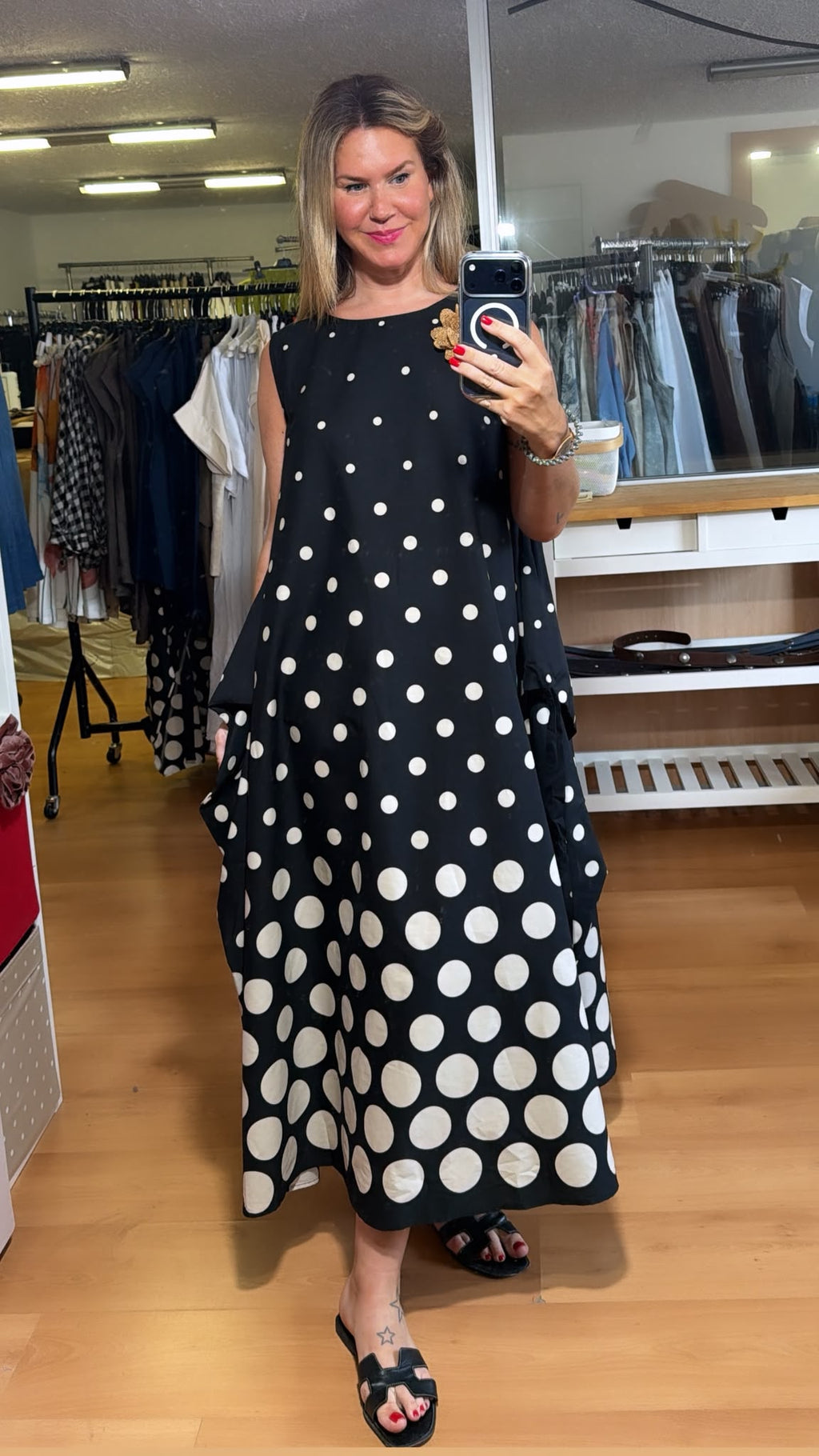 Vestido de lunares sin mangas