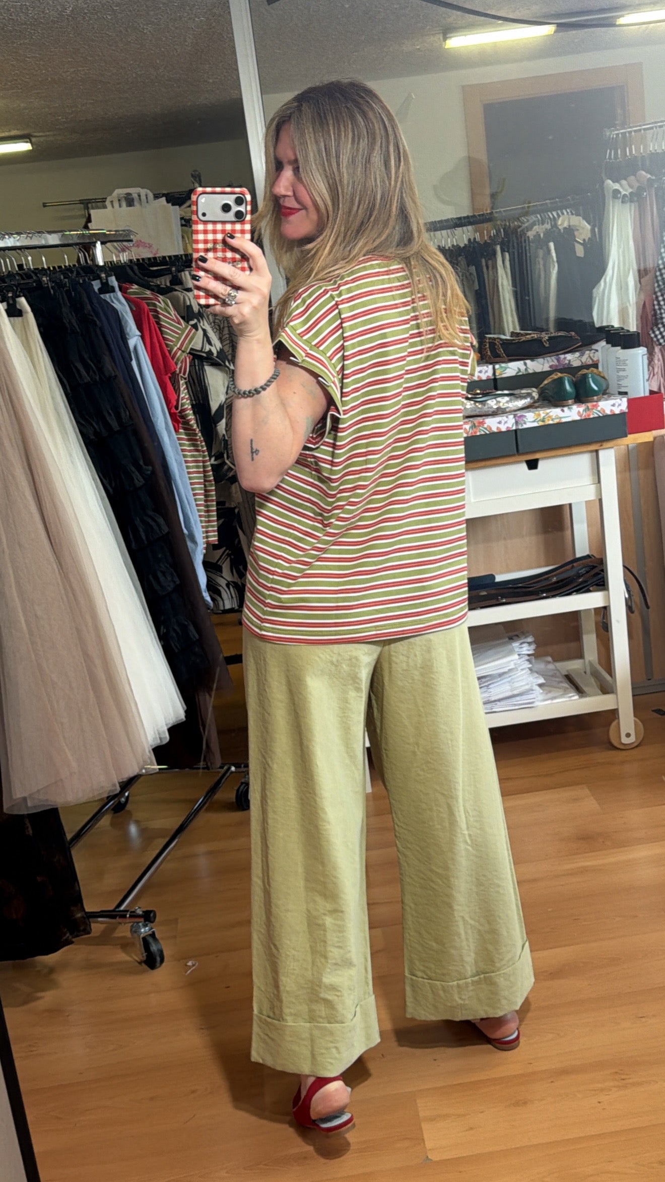 Pantalón pinzas verde oliva