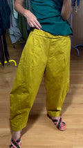 Pantalón globo con pinzas