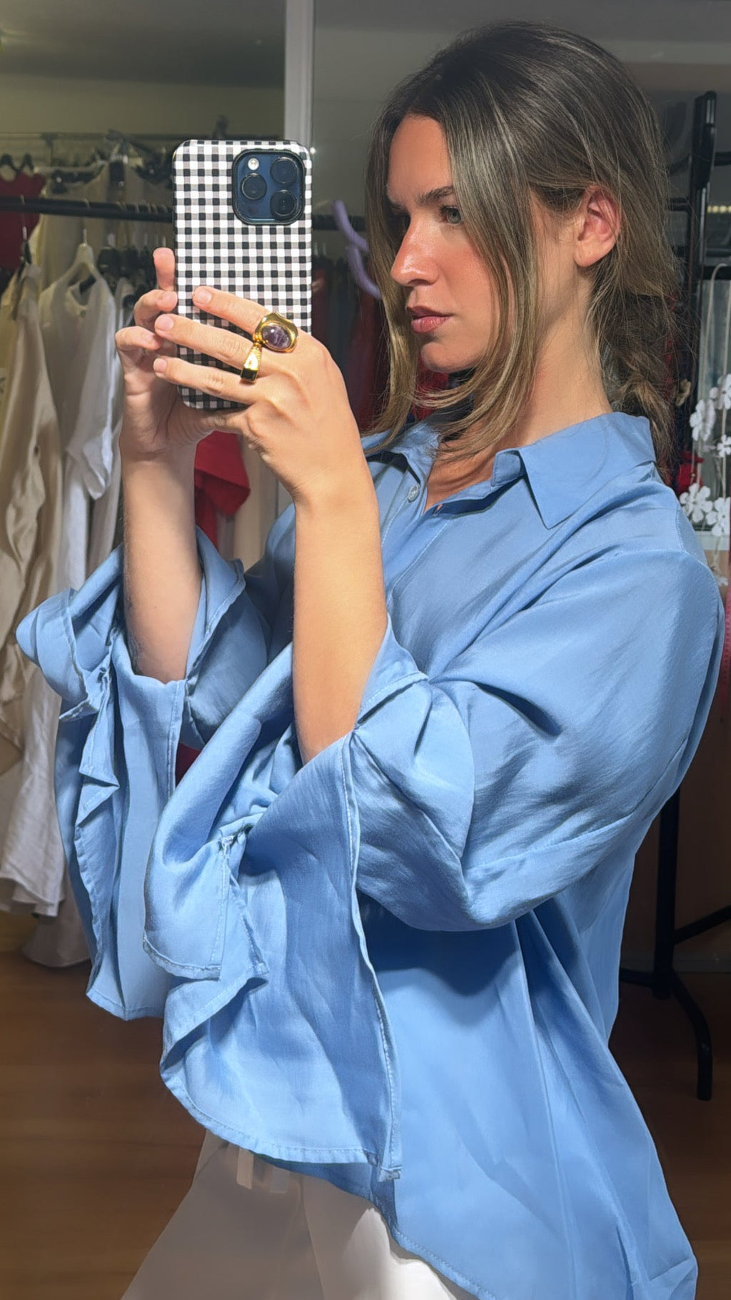 Camisa fluida con manga acampanada