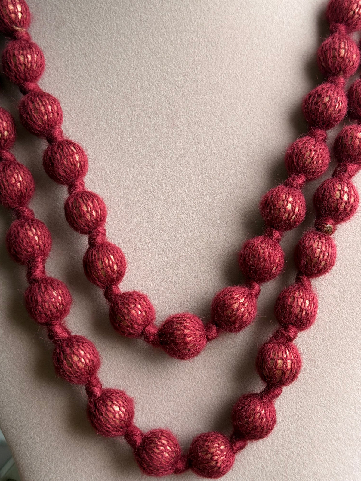 Collar bola pequeña