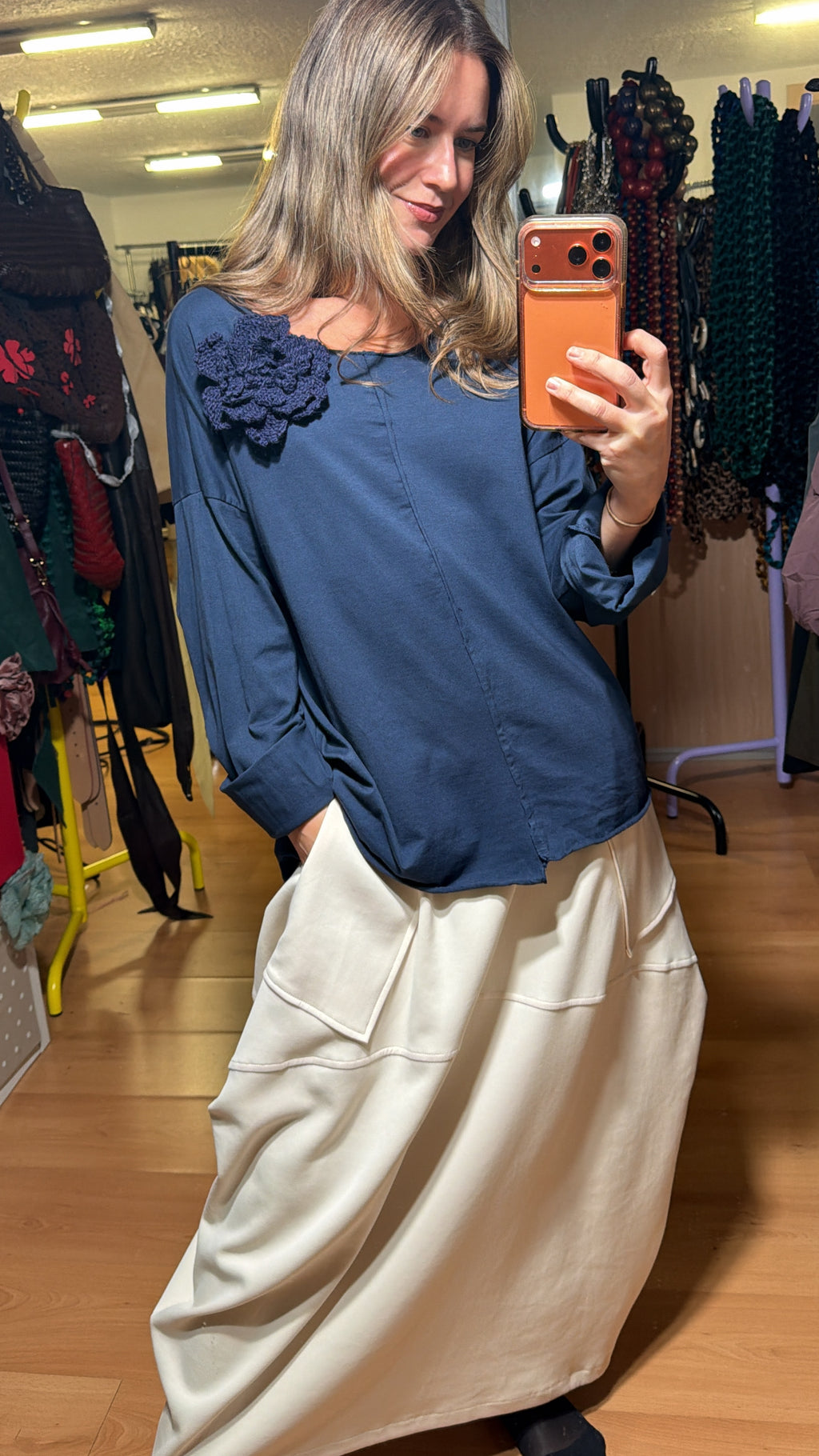 Camiseta cuello redondo irregular