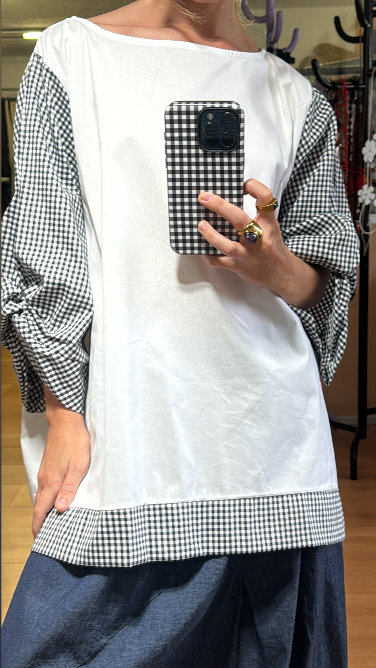 Blusa blanca y vichy