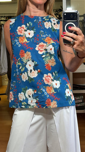 Blusa azul floral