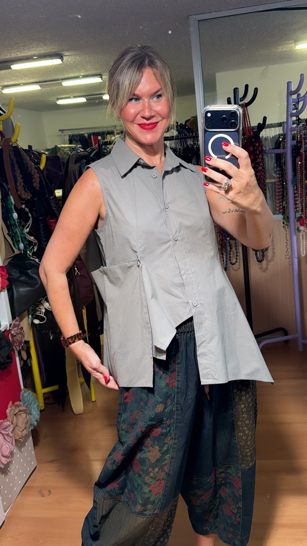 Blusa asimétrica perla