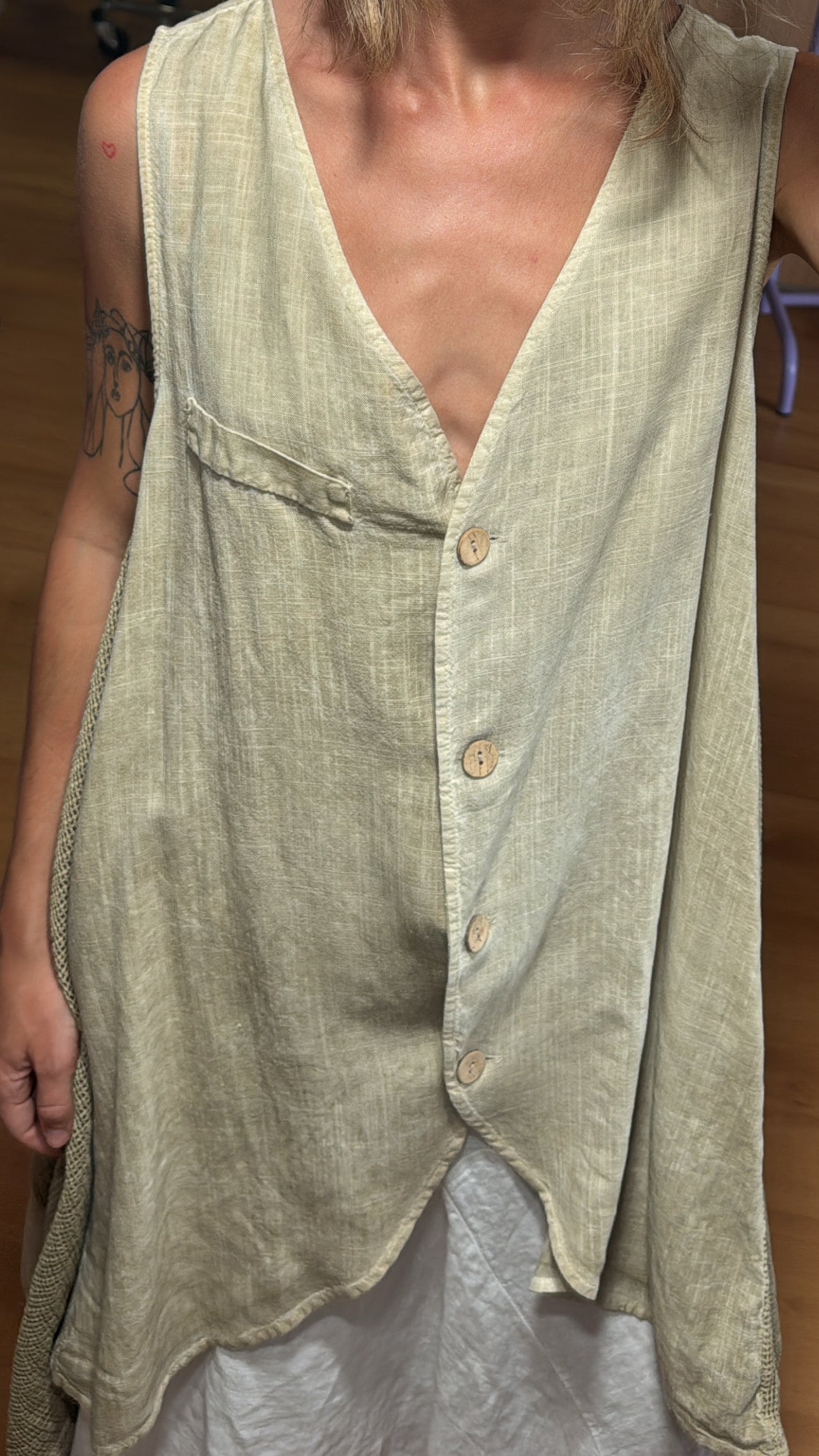 Blusa asimétrica combinada