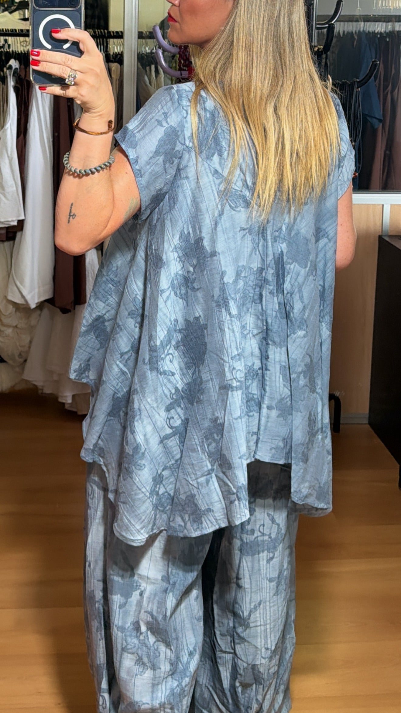 Blusa detalle floral