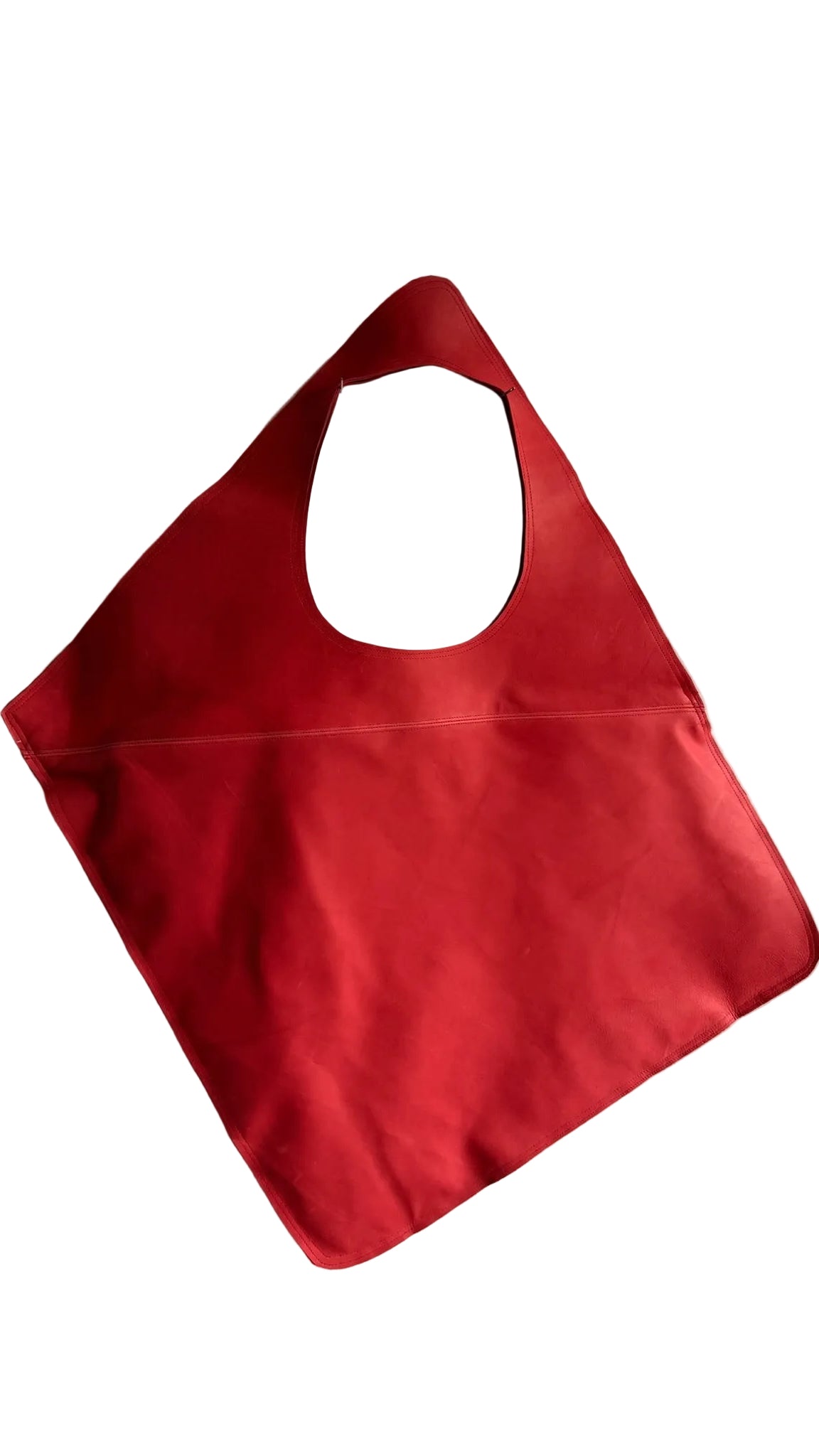 Bolso de piel rojo