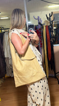 Bolso shopper de piel beige