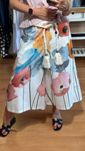 Pantalón floral con cinturón
