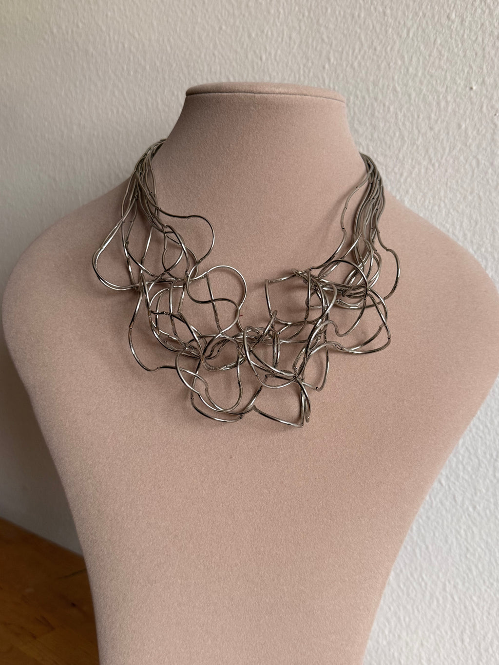 Collar griega