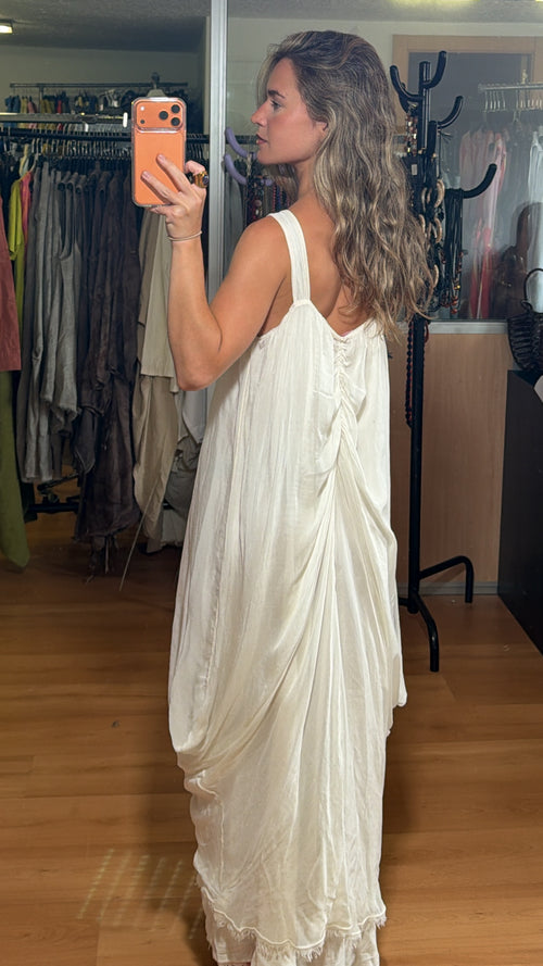 Vestido tirantes y fruncido