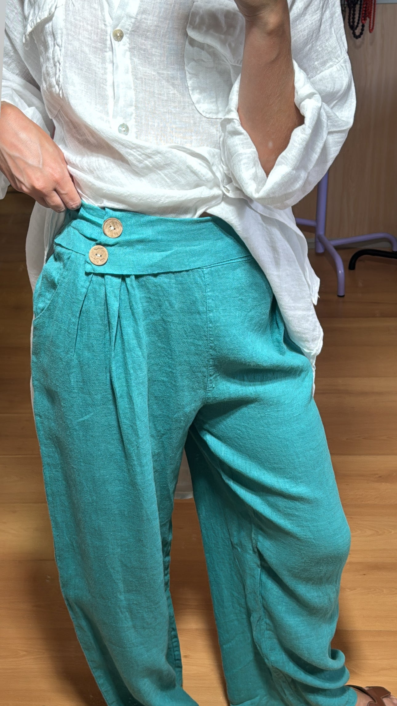 Pantalon lino doble botón