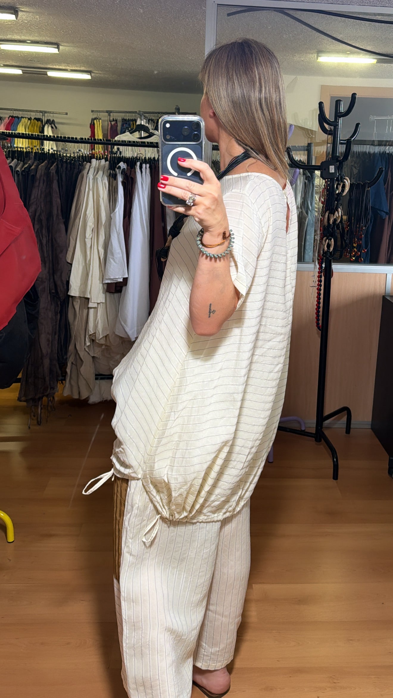Blusa a rayas fruncida