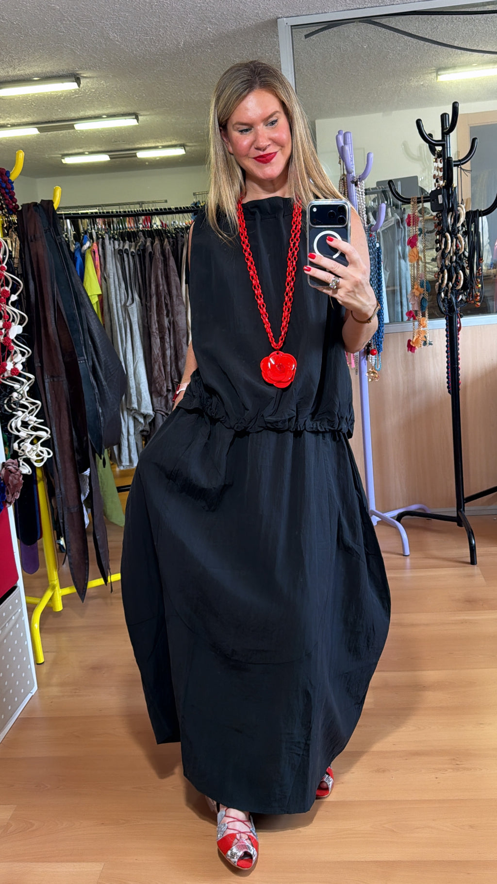 Conjunto blusa y falda