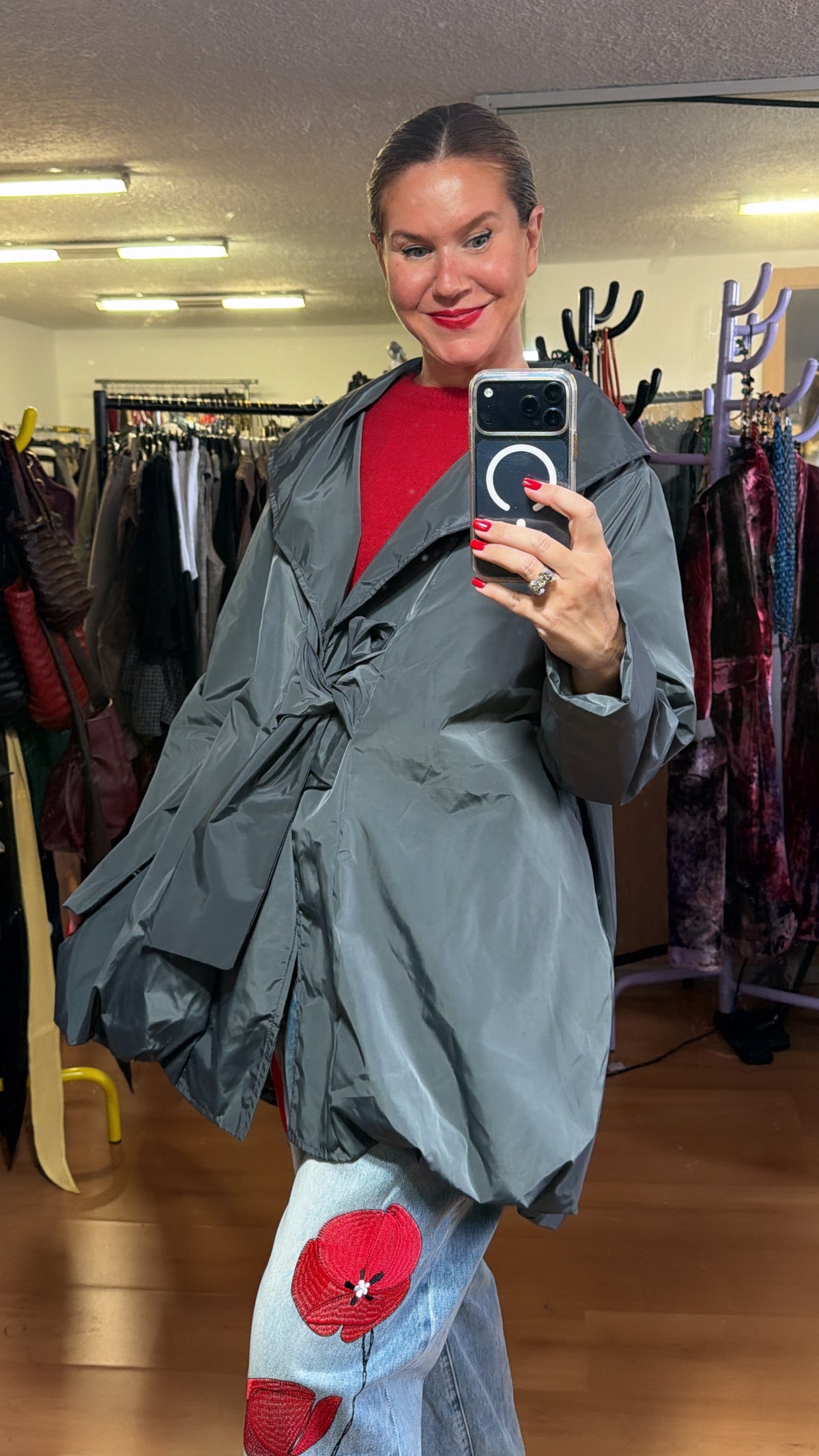 Gabardina solapa grande