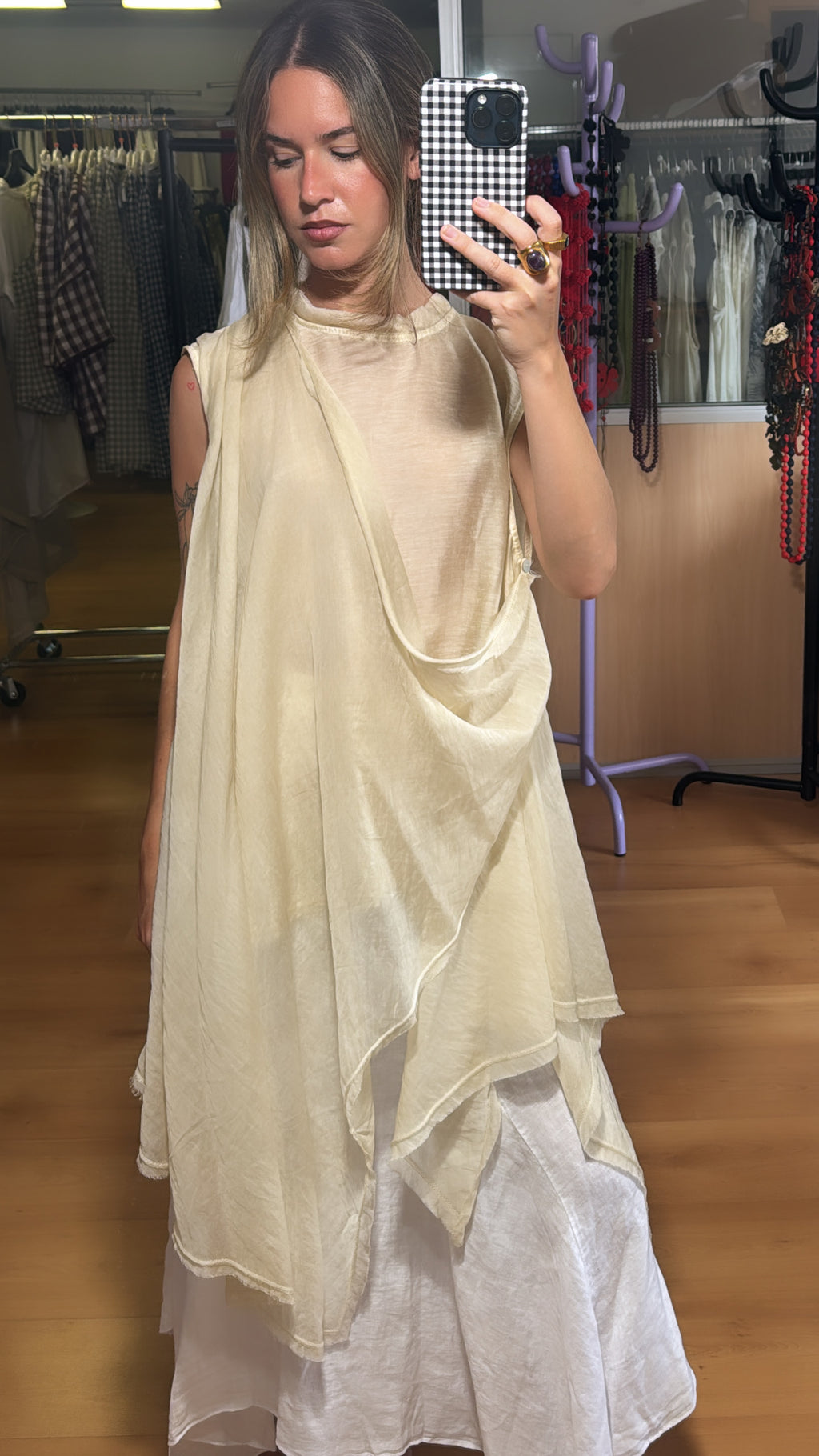 Blusa asimétrica de gasa