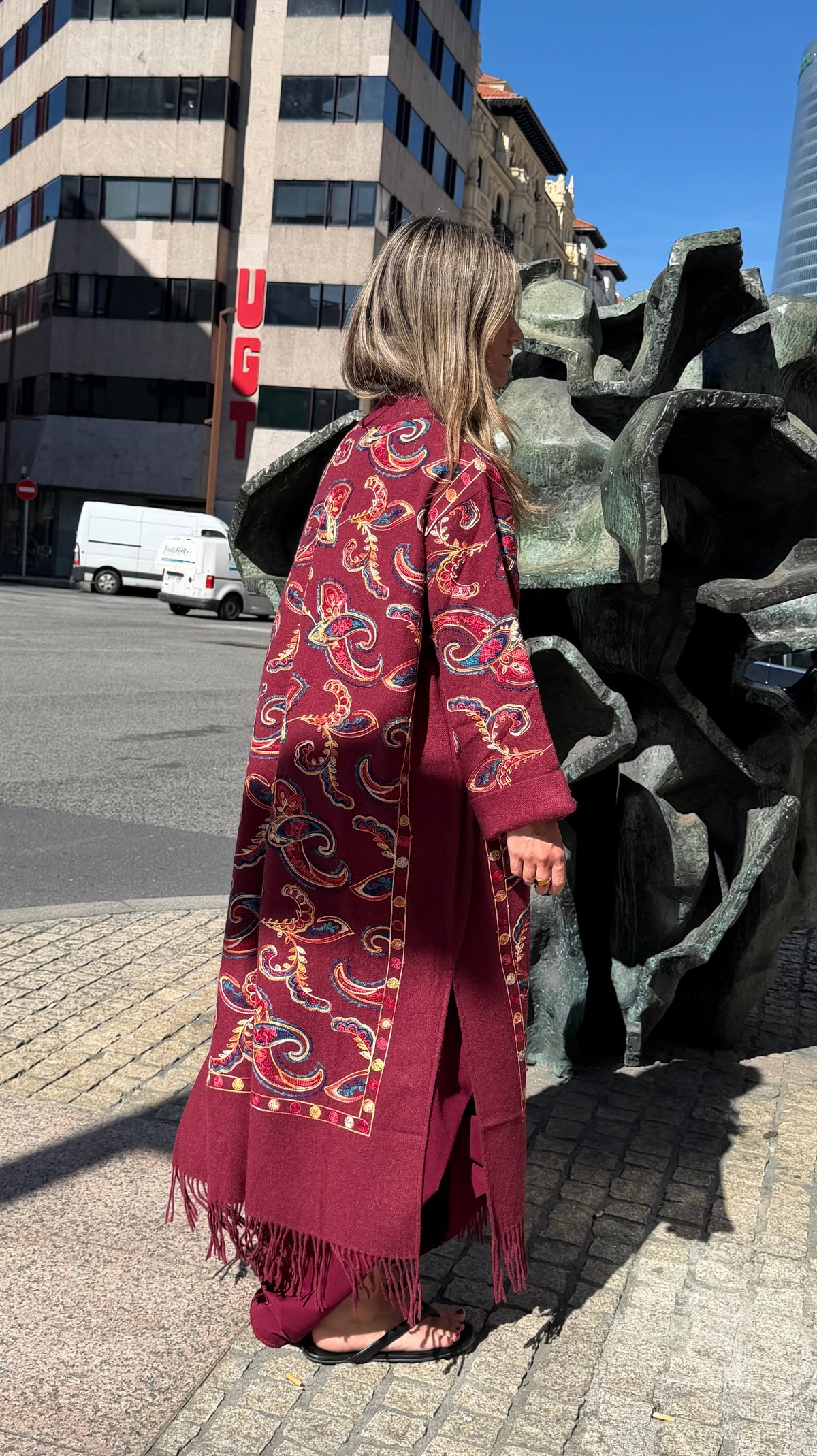 Kimono cashmere bordado