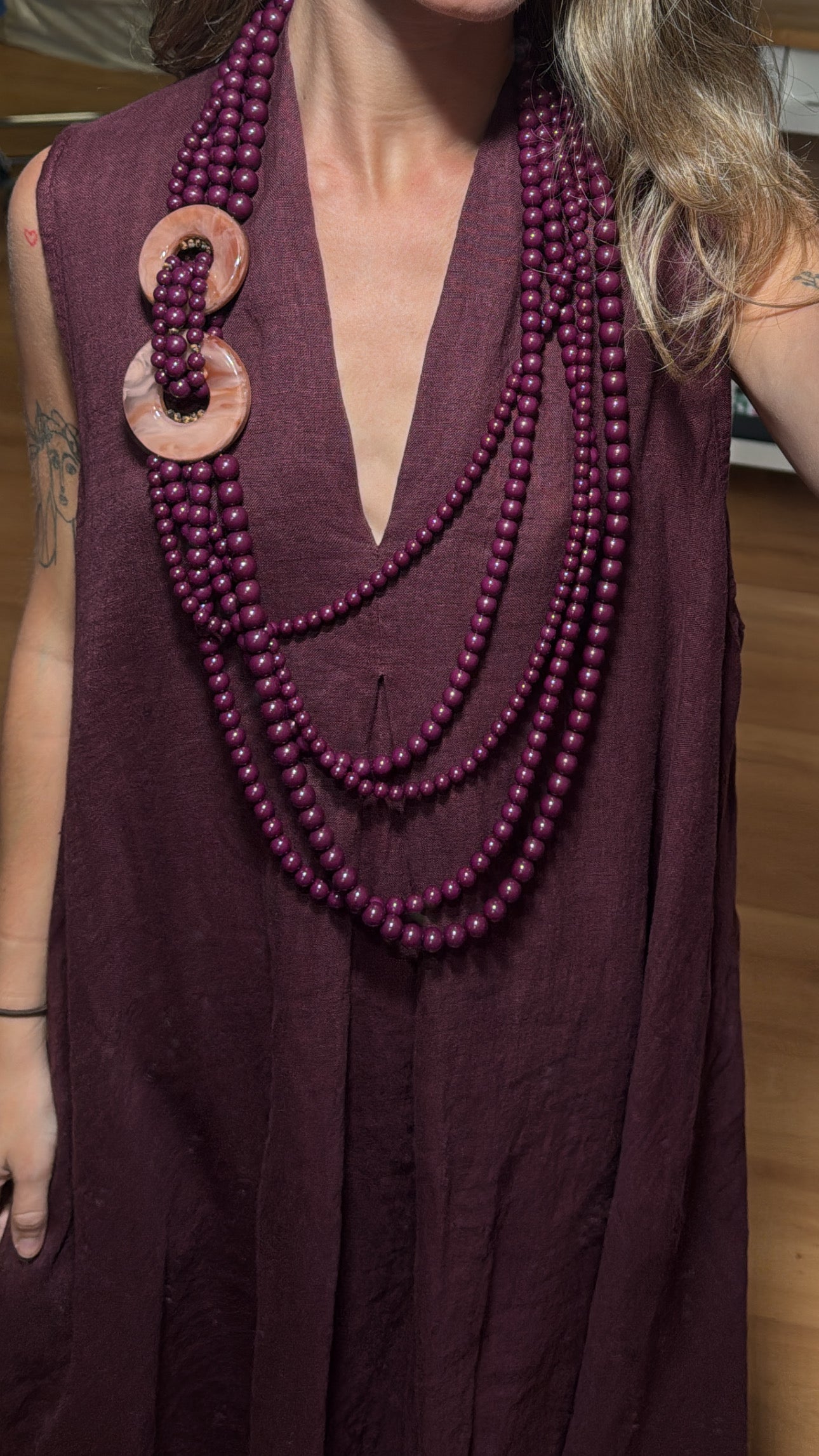 Collar multivueltas burdeos