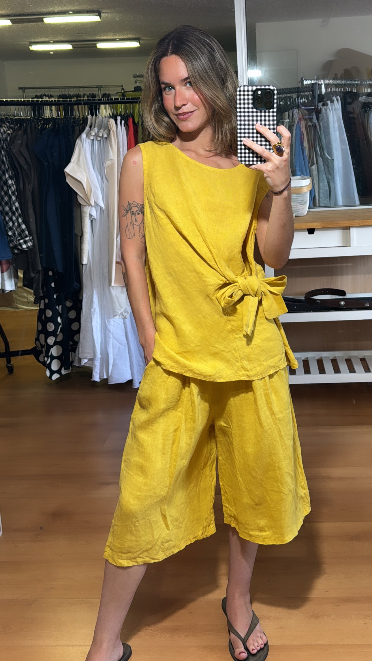 Blusa de lino con lazada
