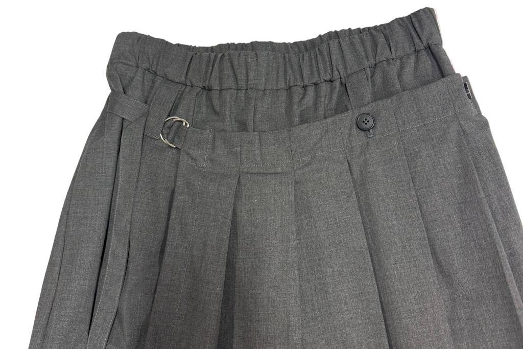Pantalón con falda
