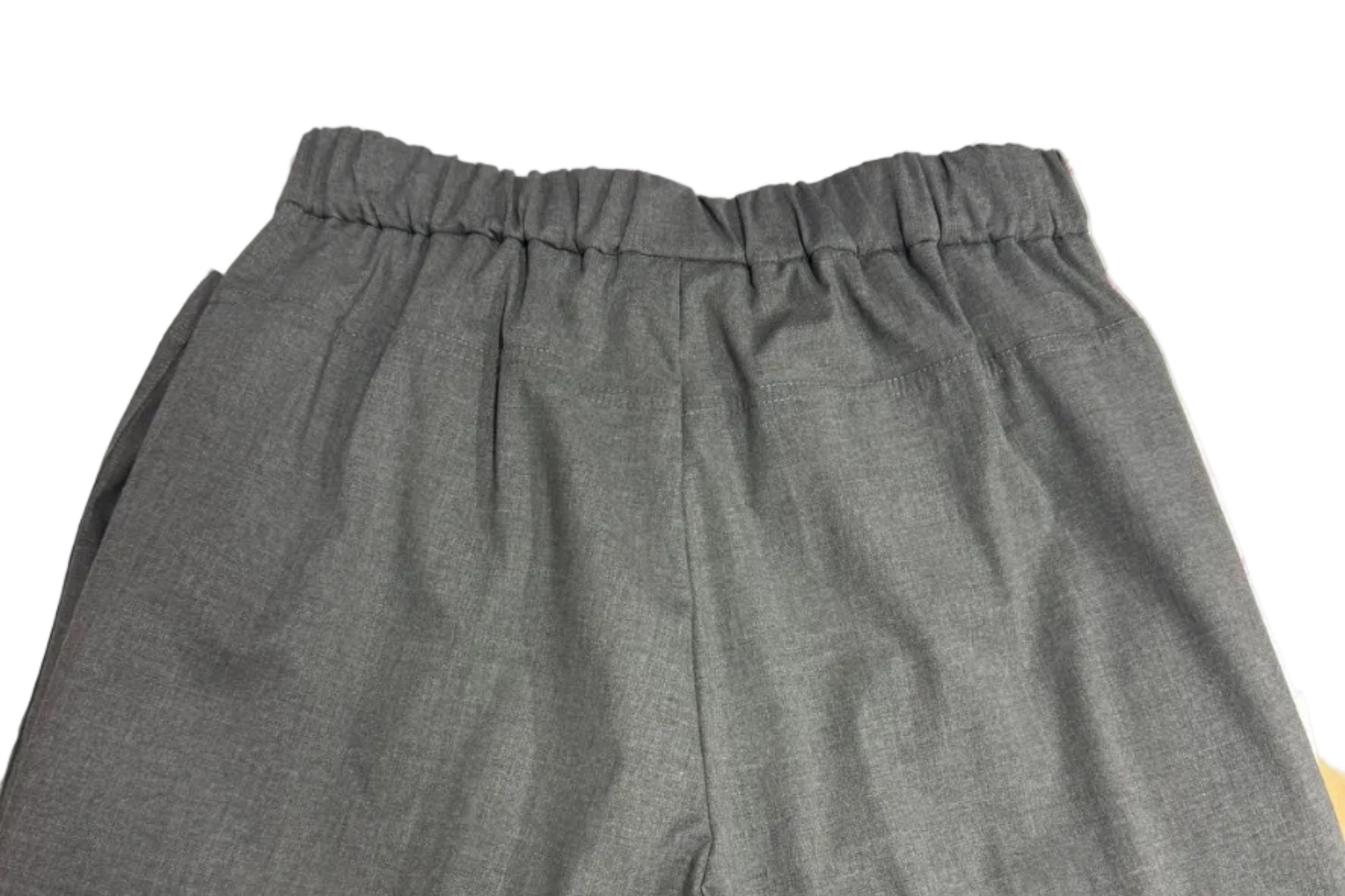 Pantalón con falda